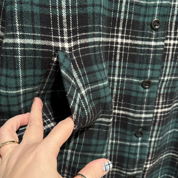 Torrid Cotton Brushed Midi Shacket Green Logan Plaid Plus Size 4X - Picture 4 of 7